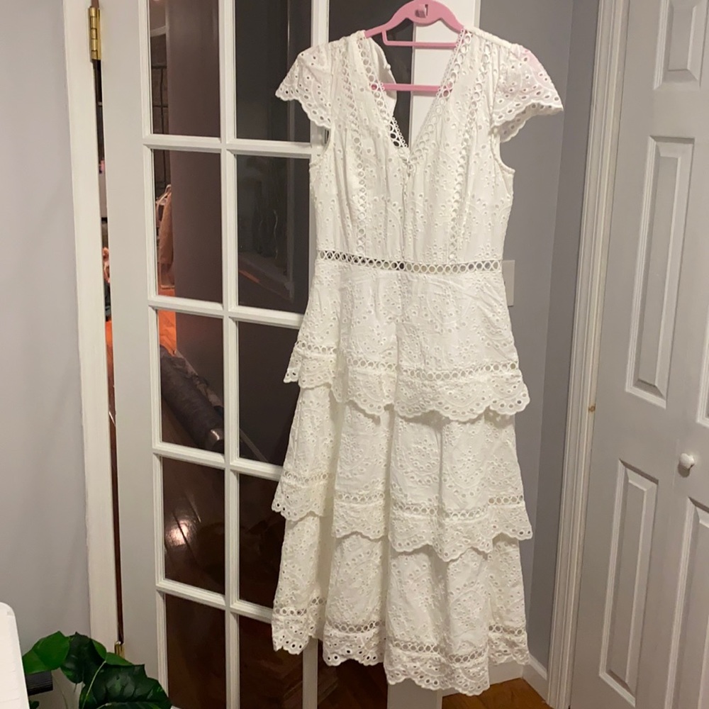 Never worn Lulus ruffle tiered dress!